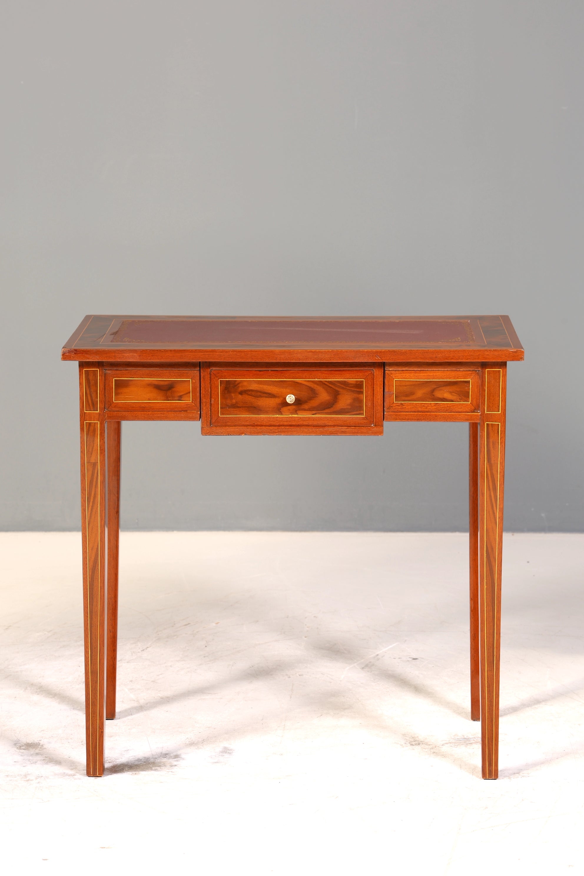 Beautiful delicate desk French desk antique style office table