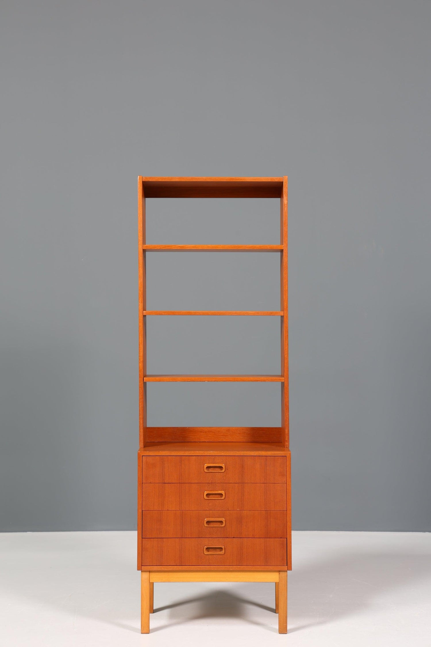 Wunderschönes Mid Century Regal &quot;Made in Denmark&quot; Teak Holz Bücherregal Schrank