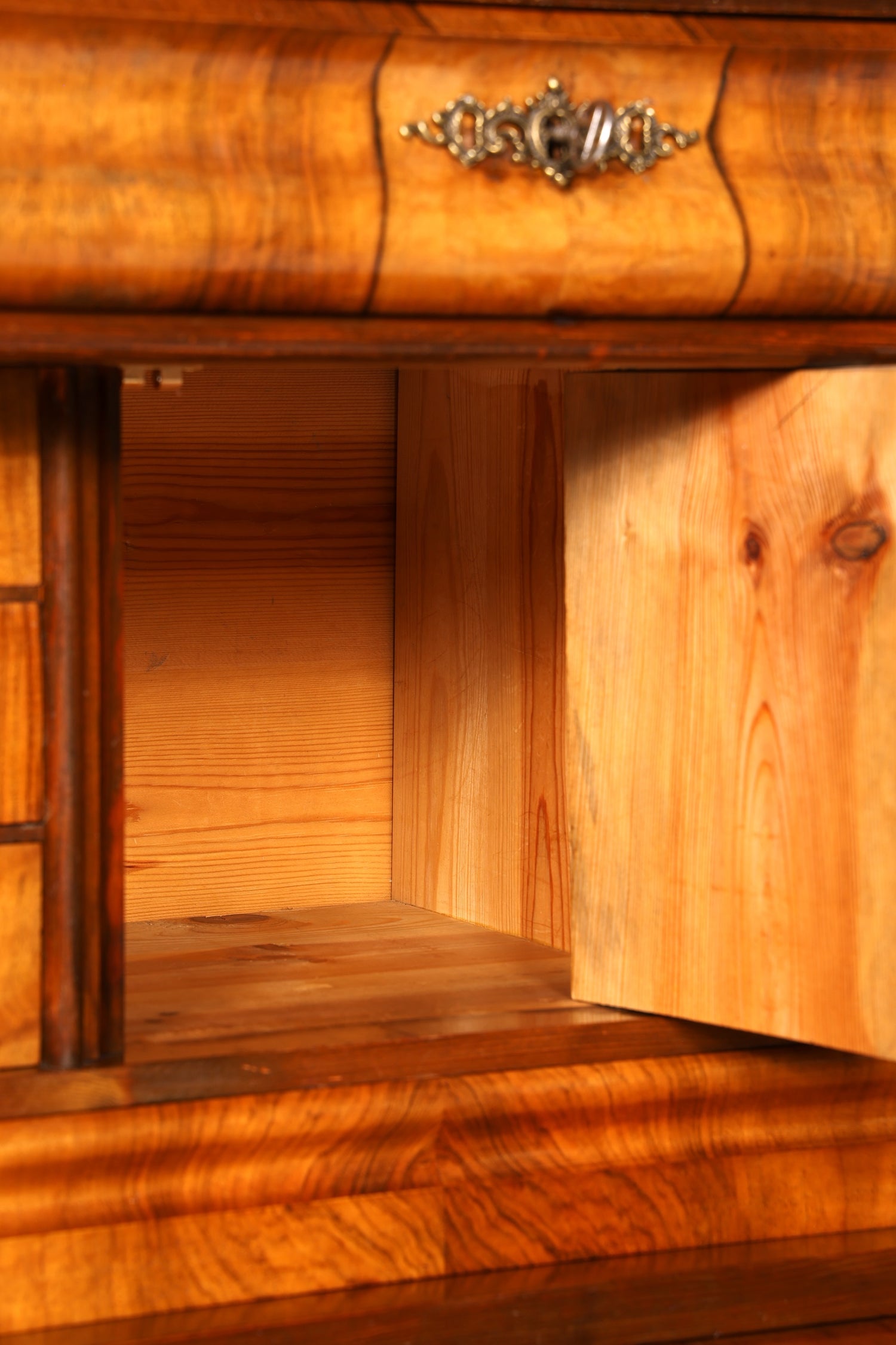 Traumhafter Louis Philippe Sekretär um 1880 Gründerzeit Antik Schrank Chiffoniere