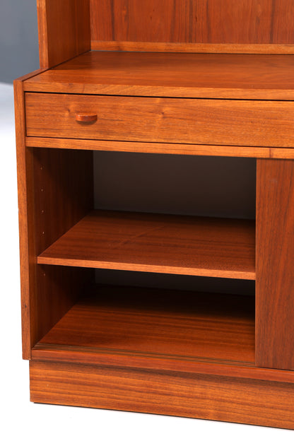 Stilvolles Mid Century Regal skandinavisches Bücherregal Kommode 60er Jahre