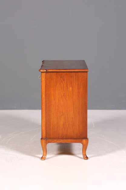 Traumhafte kleine geschwungene Kommode im Barock Stil Englisch Schubladenkommode