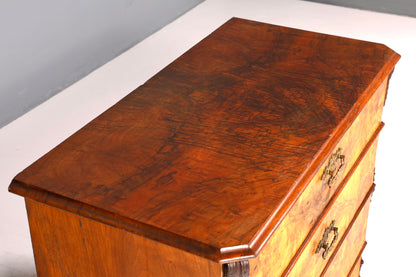 Wunderschöne Louis Philippe Kommode Nussbaum Gründerzeit Schubladen Kommode Sideboard um 1880