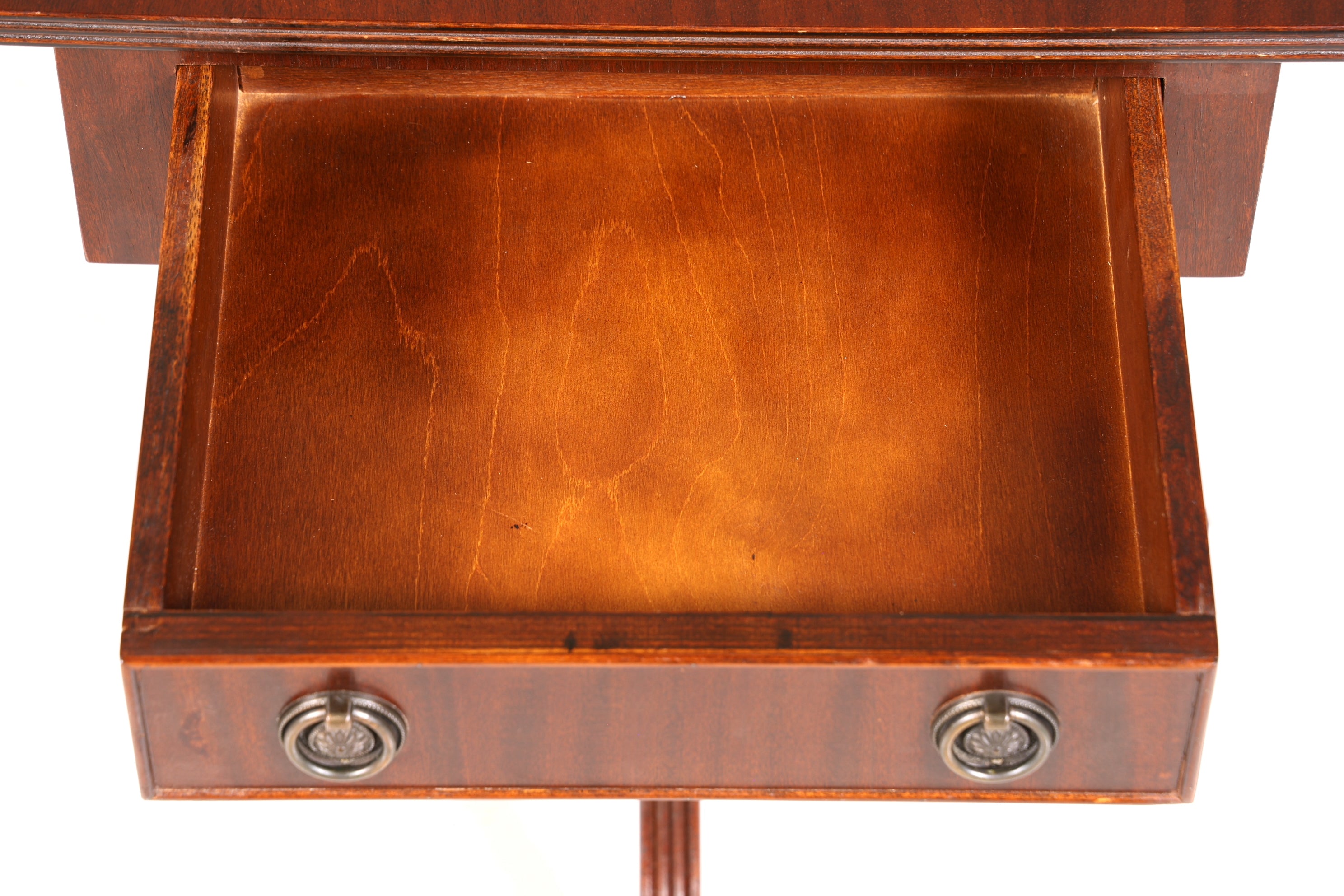 Wunderschöner Englischer Tisch Mahagoni Klapptisch Beistelltisch Englisch echt Leder Antik 60s Ablage 1 von 2