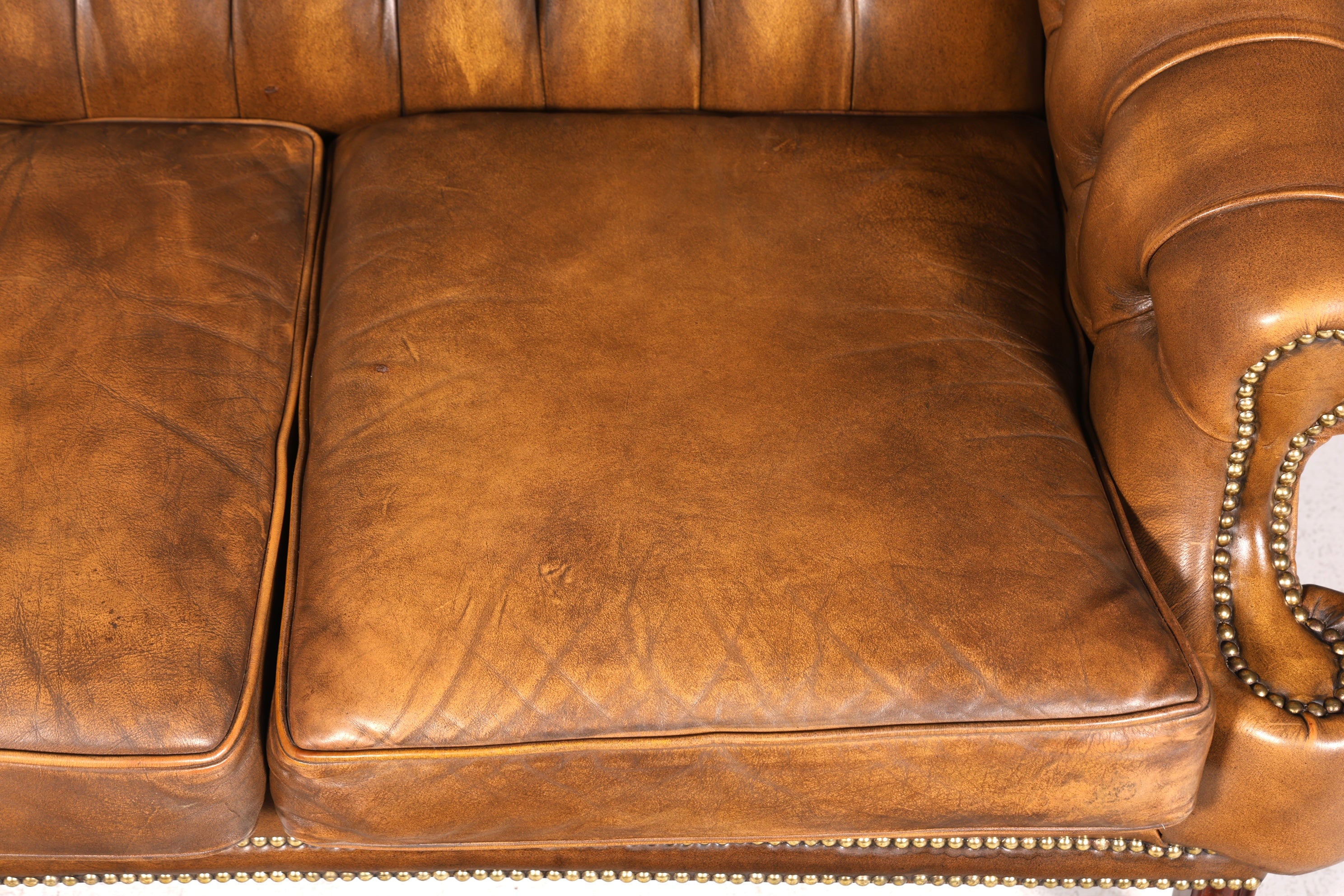 Wunderschönes seltenes Original Chesterfield Sofa 2-Sitzer Couch England Polstersofa