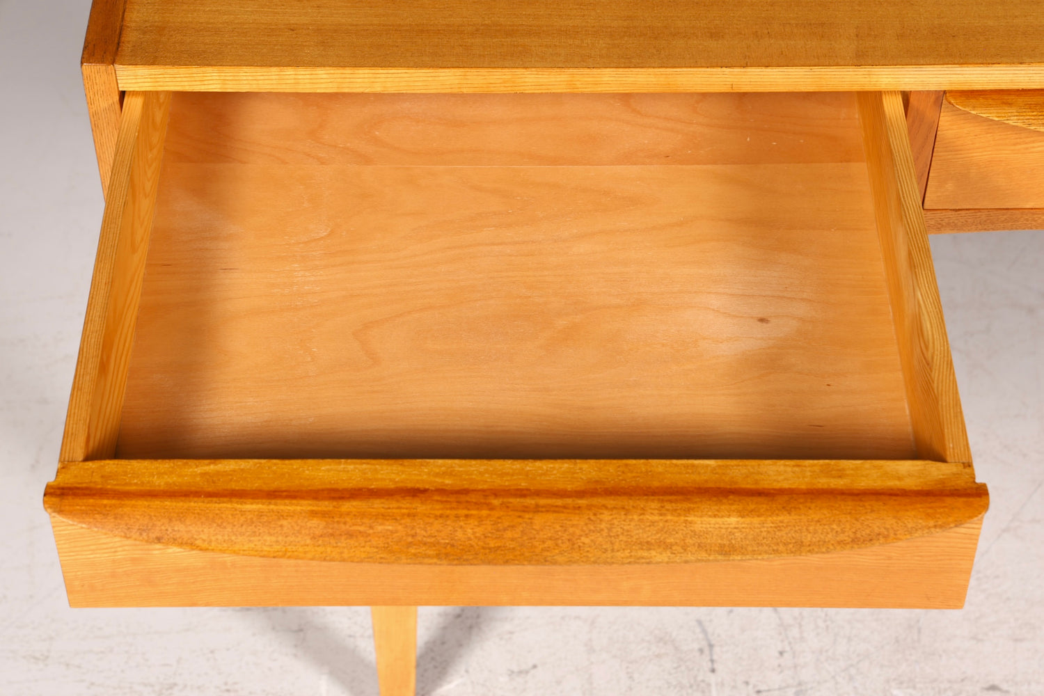 Wunderschöner Hellerau Schreibtisch Modell 602 Mid Century Franz Ehrlich Design Bürotisch Vintage Desk