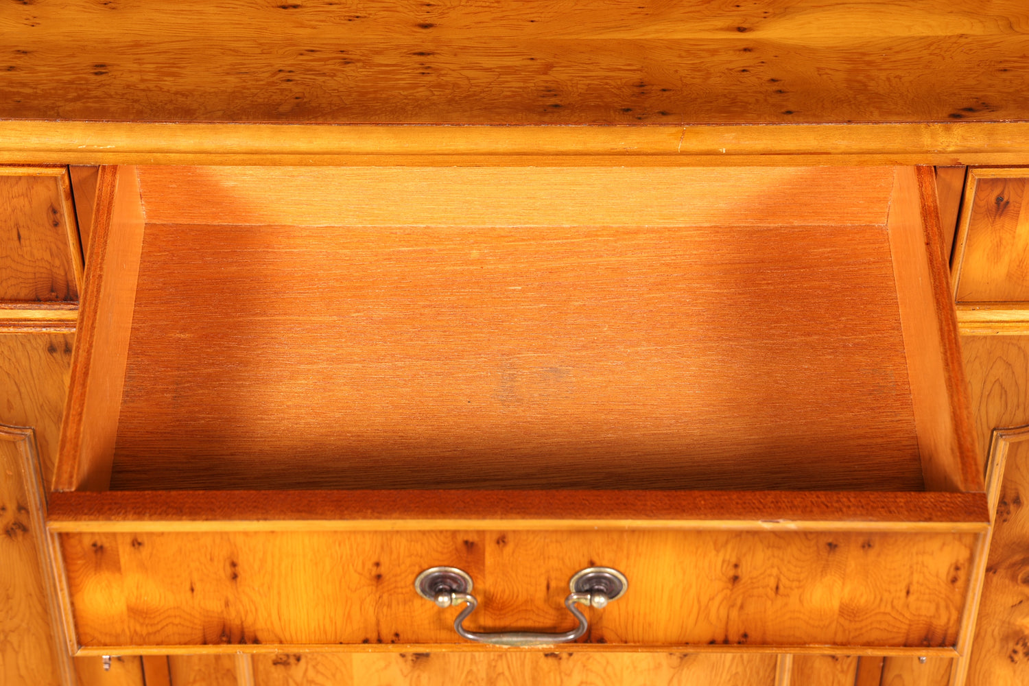 Wunderschönes Englisches Sideboard Schrank Antik 60s Buffetschrank Kommode