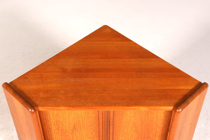 Wunderschöner Mid Century Eckschrank Original Dyrlund Schrank Danish Design Teak Holz Regal 60s