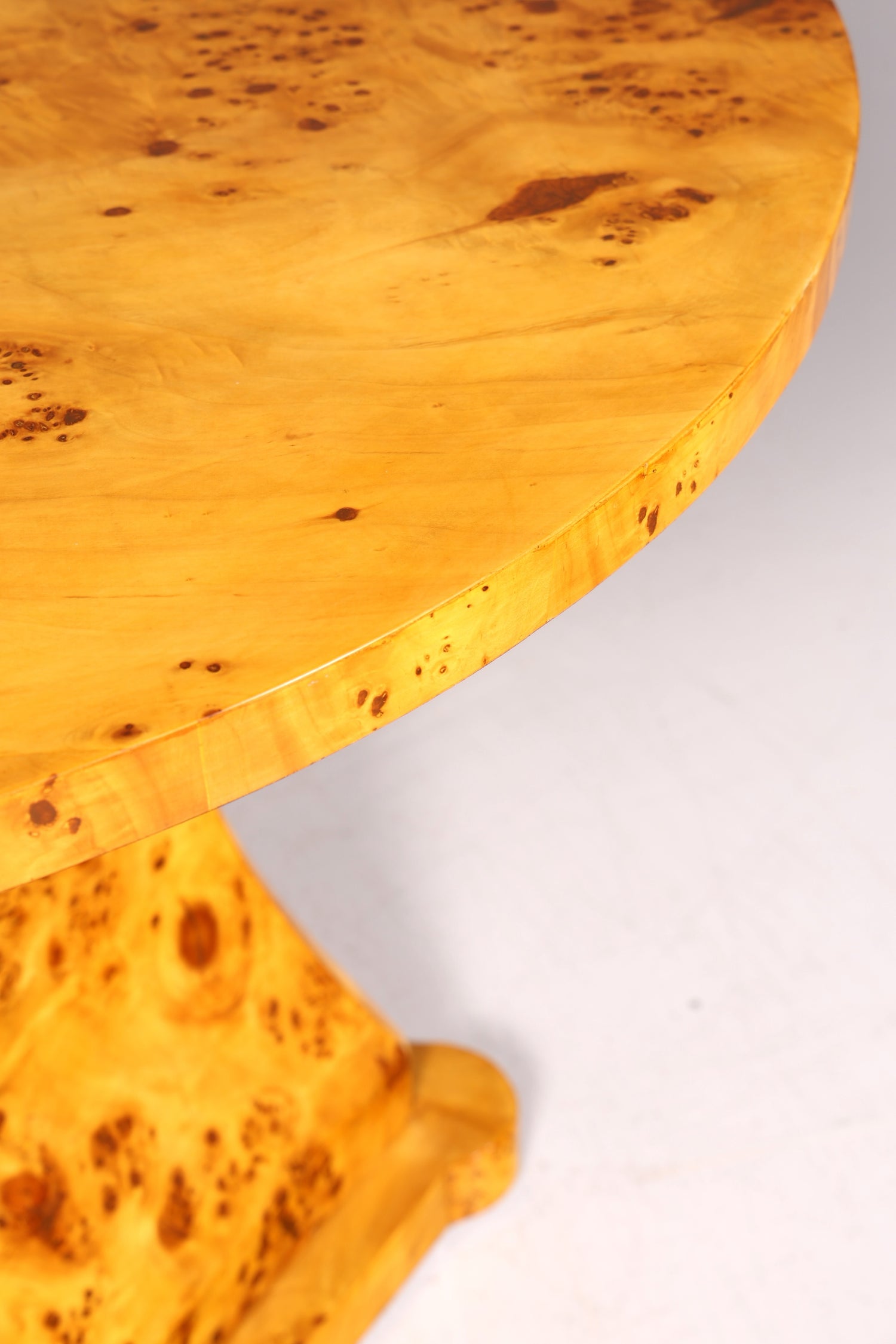 Traumhafter runder Art Deco Stil Tisch Esstisch Antik Stil Birke Küchentisch Esszimmer Tisch