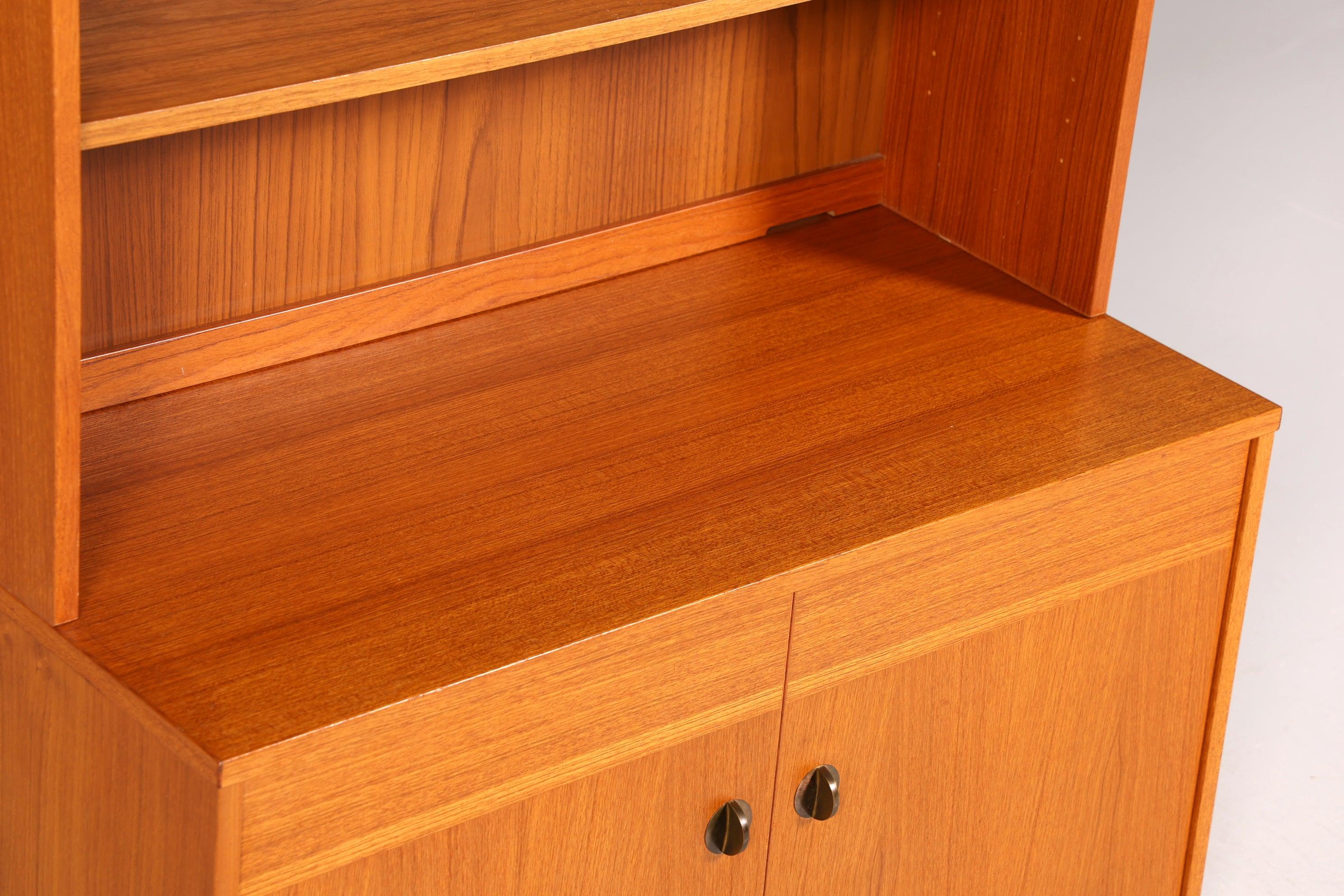 Schlichte Mid Century Vitrine Vintage Schrank Regal Retro Bücherregal Regal