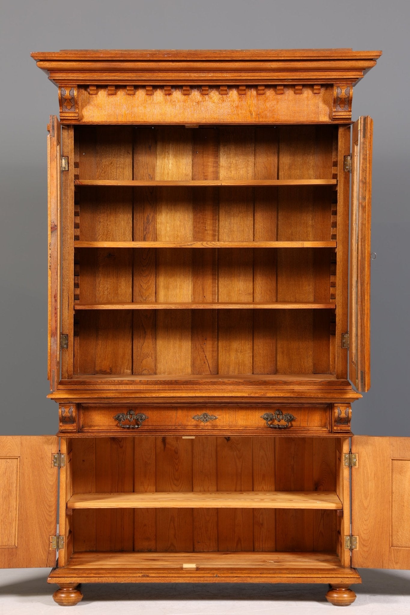 Edler Gründerzeit Vitrine um 1880 Schrank Antik Jugendstil Eiche Bücherregal