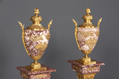 Wunderschöne Barock Stil Säule mit Vase Louis XV Marmor Naturstein Blumensäule Sockel Ablage