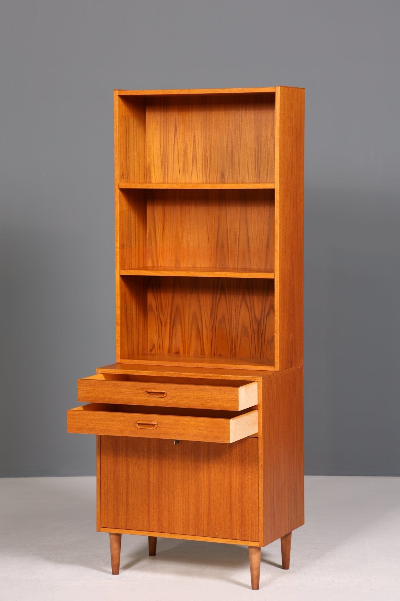 Schlichtes Mid Century Regal Vintage Schrank Retro Bücherregal 60s Buchablage