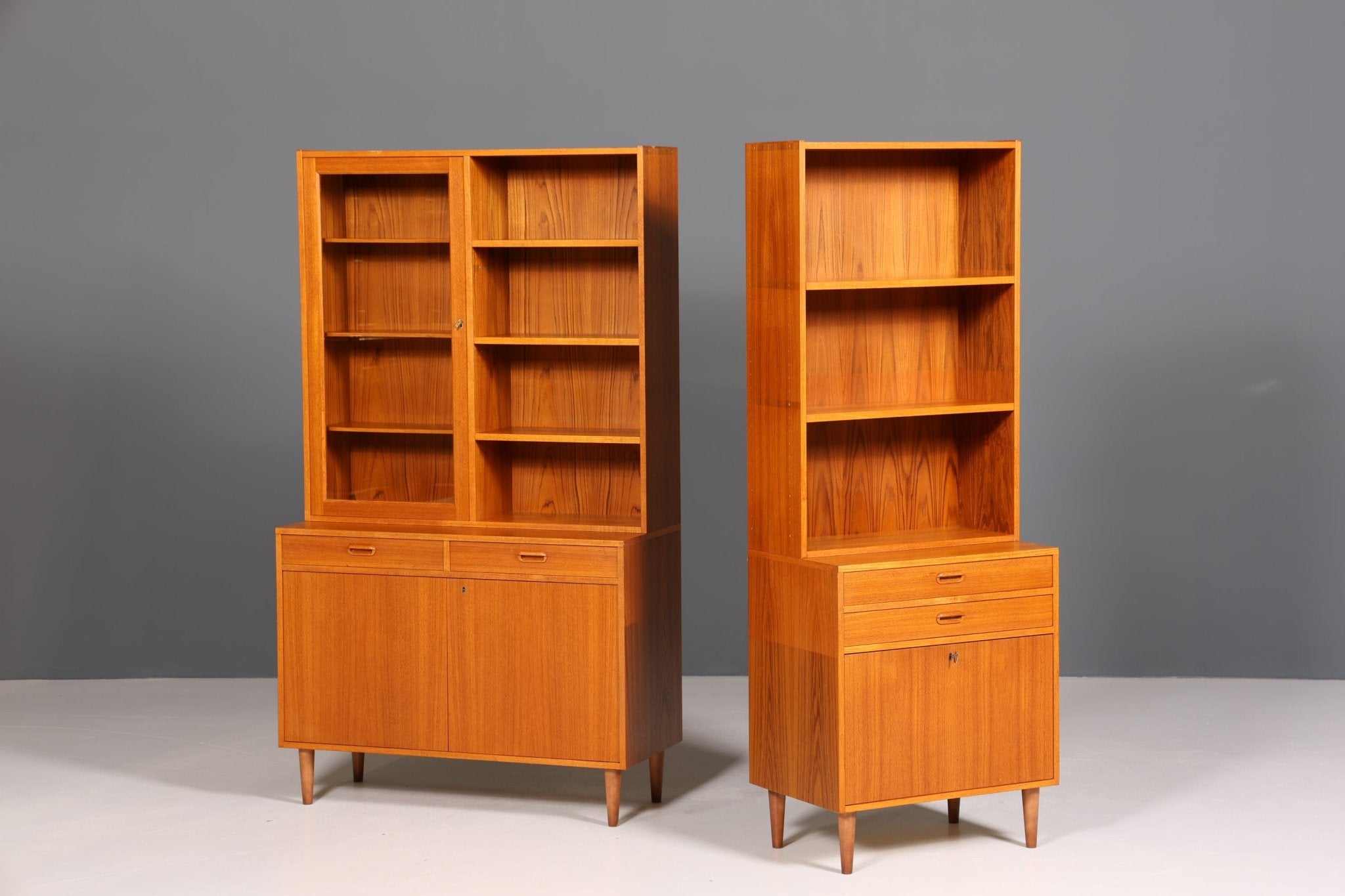 Wunderschöne Mid Century Vitrine Vintage Schrank Regal Retro Bücherregal Buchablage 60s